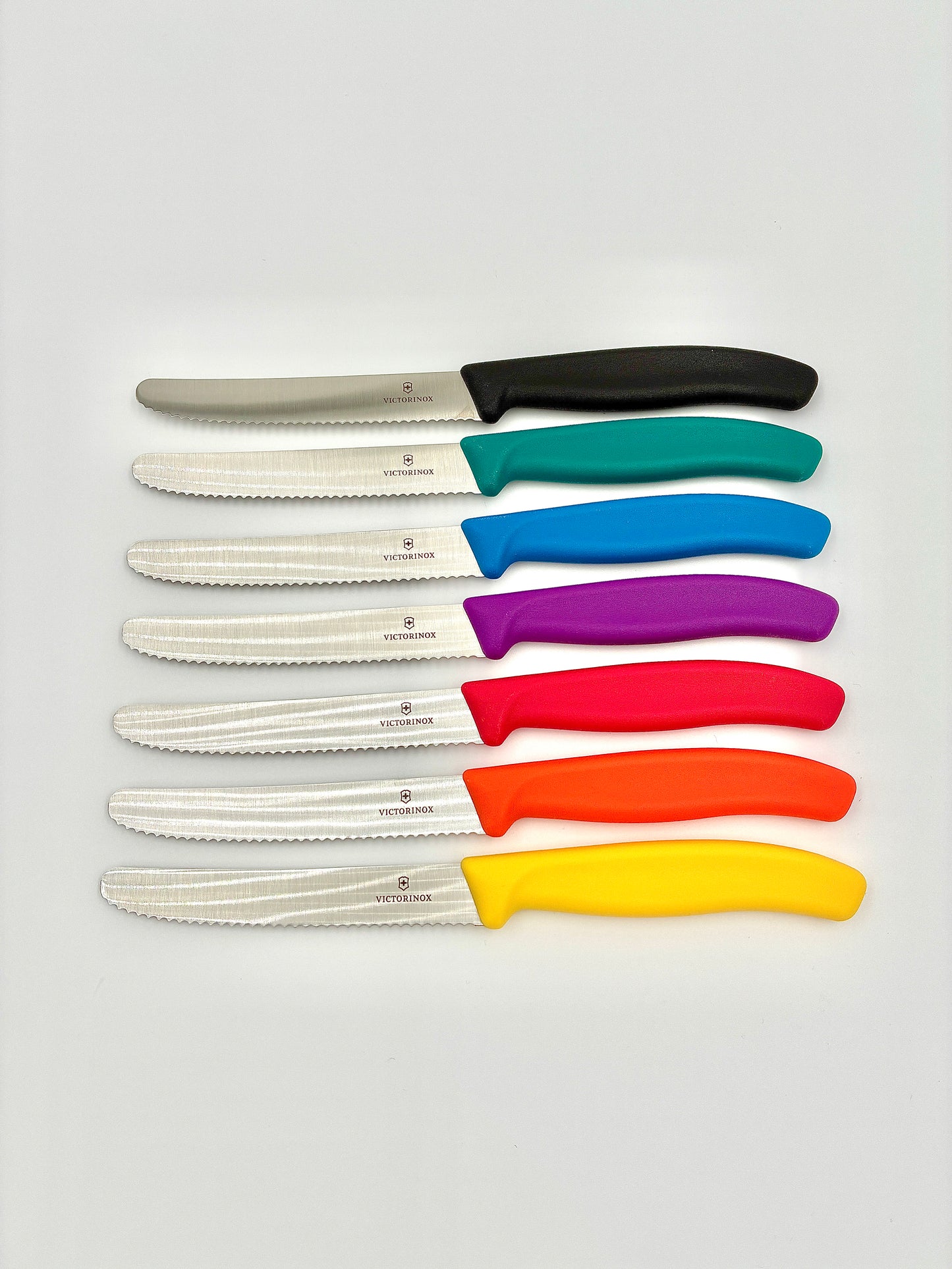 Victorinox Swiss Classic Tomaten- und Tafelmesser 11cm Klinge gezahnt Edelstahl